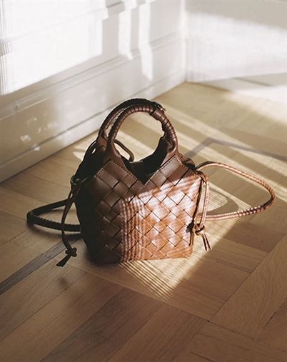 Cala Jade - Misu Mini Crossbody Taske - Nutmeg
